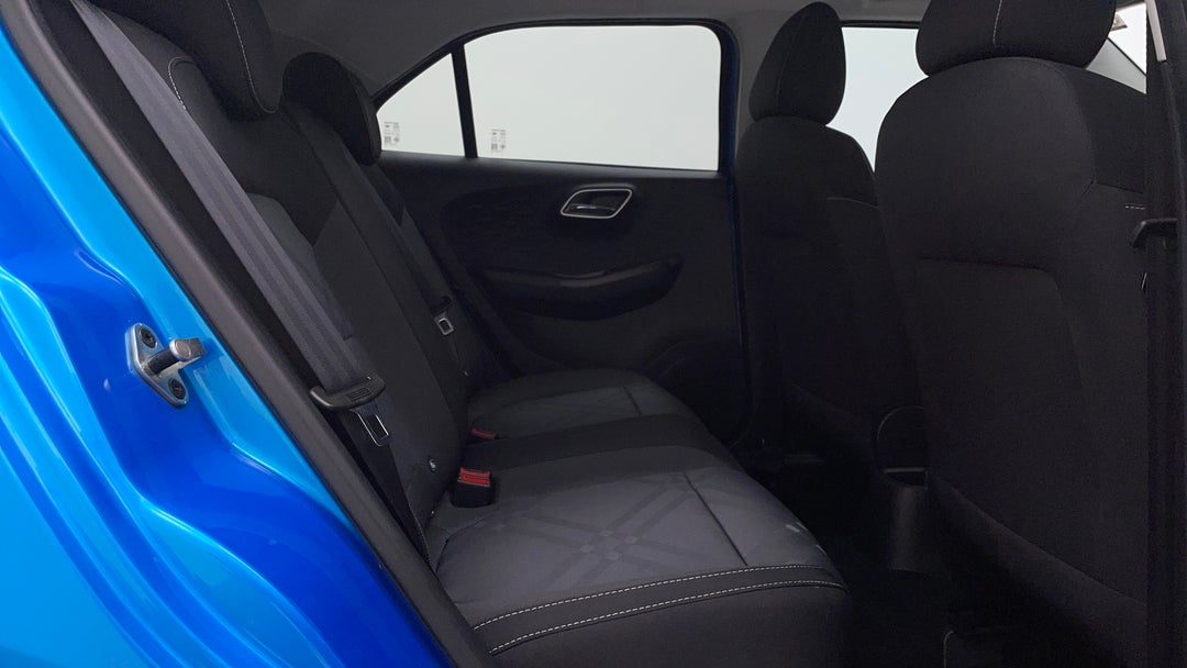 2023 MG Mg3 Auto Core, Automatic, 4617 km, Right Side Rear Door Cabin View