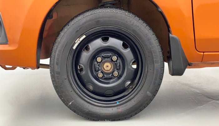 2014 Maruti Alto K10 VXI P, Petrol, Manual, 66,025 km, Left Front Wheel