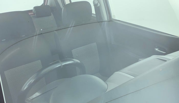 2011 Maruti Wagon R 1.0 LXI, Petrol, Manual, 46,077 km, Front windshield - Minor spot on windshield