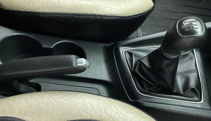 2018 Hyundai Elite i20 ASTA 1.2, Petrol, Manual, 44,723 km, Gear Lever