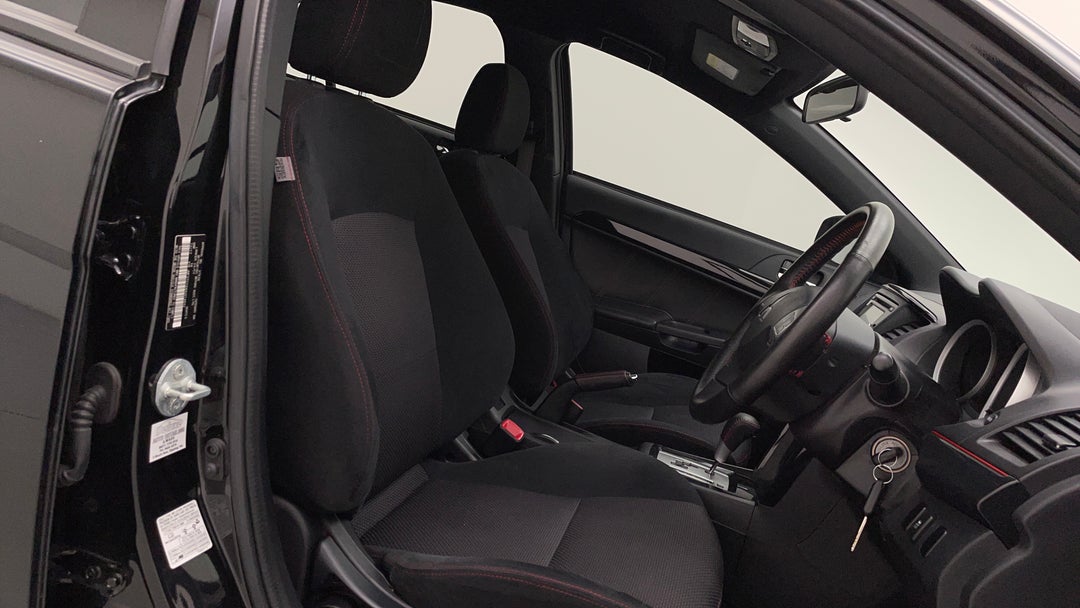2017 Mitsubishi Lancer Black Edition (es), Automatic, 46552 km, Right Side Front Door Cabin View