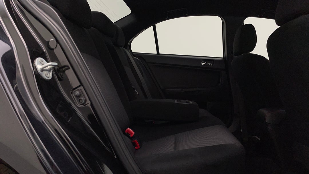 2017 Mitsubishi Lancer Black Edition (es), Automatic, 46552 km, Right Side Rear Door Cabin View