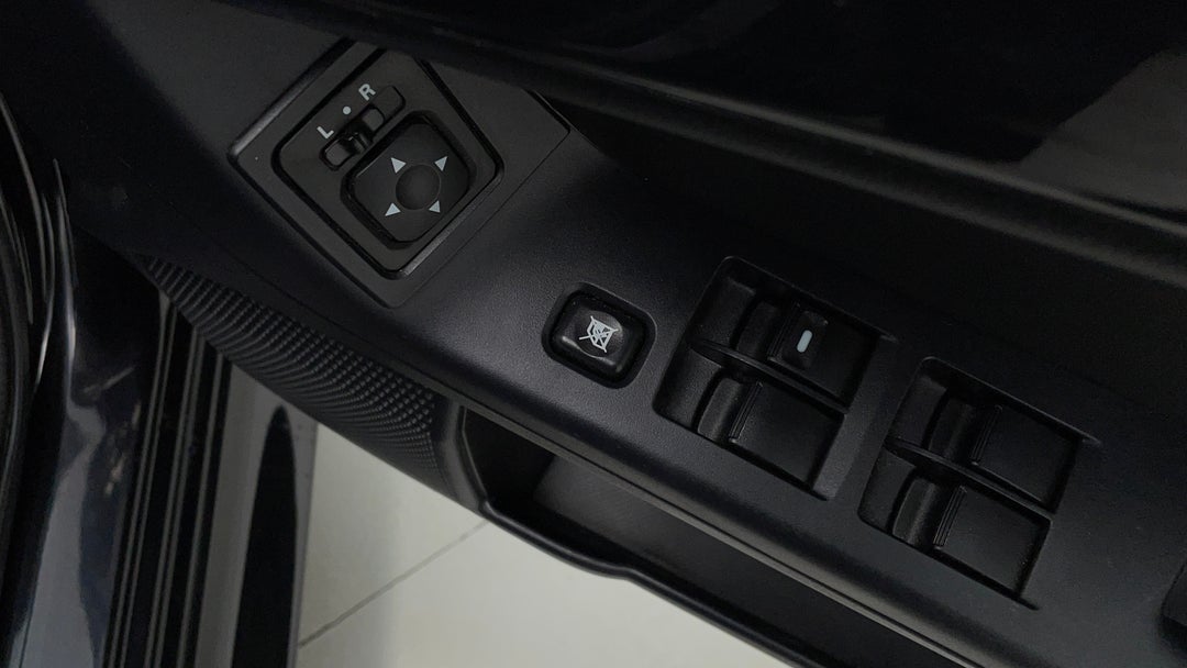 2017 Mitsubishi Lancer Black Edition (es), Automatic, 46552 km, Drivers Side Door Panel Controls