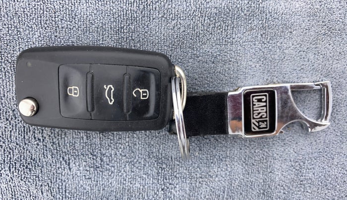 2015 Volkswagen Polo HIGHLINE1.2L PETROL, Petrol, Manual, 39,526 km, Key Close Up