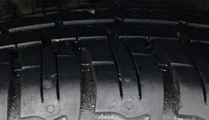 2015 Hyundai i10 SPORTZ 1.1 IRDE2, Petrol, Manual, 53,110 km, Left Rear Tyre Tread