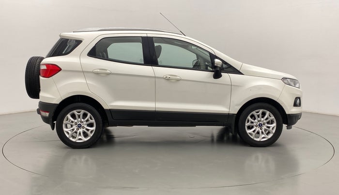2016 Ford Ecosport 1.5 TITANIUM TI VCT AT, Petrol, Automatic, 52,176 km, Right Side View