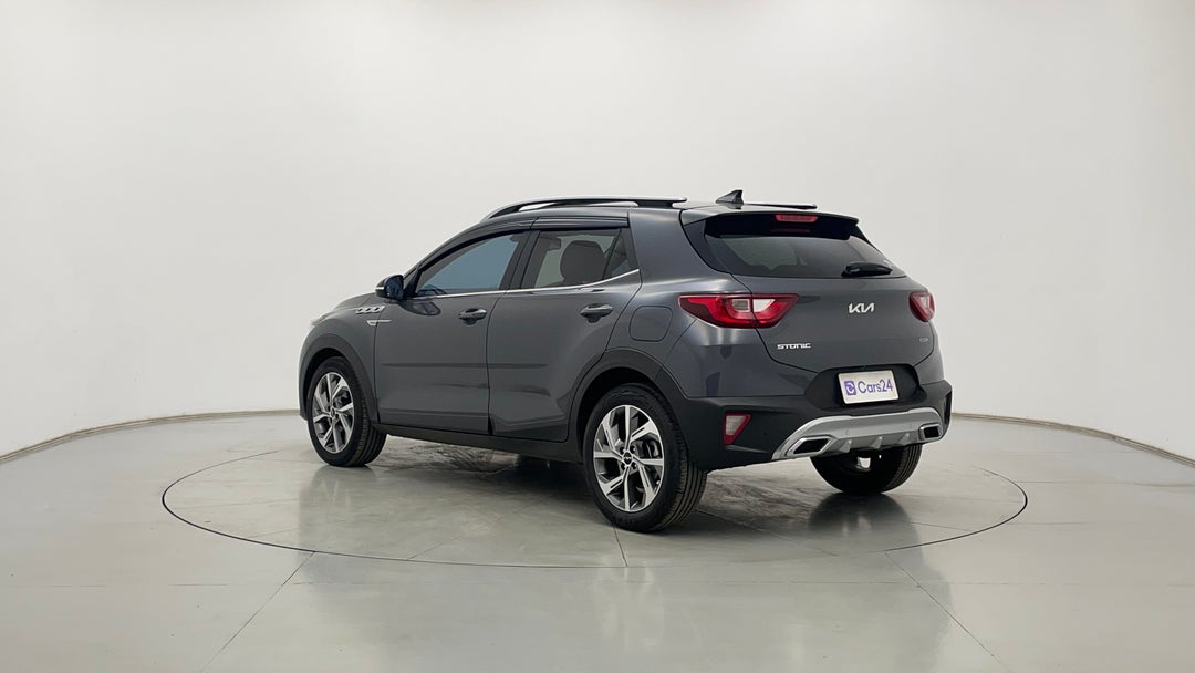 Left Back Diagonal (45- Degree) View