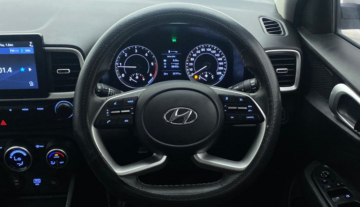 2021 Hyundai VENUE SX(O) CRDi, Diesel, Manual, 32,191 km, Steering Wheel Close Up