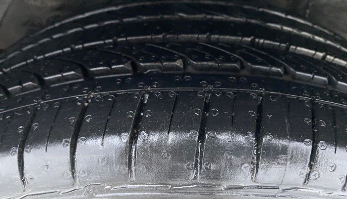 2015 Hyundai Elite i20 ASTA 1.2, Petrol, Manual, 45,812 km, Right Rear Tyre Tread