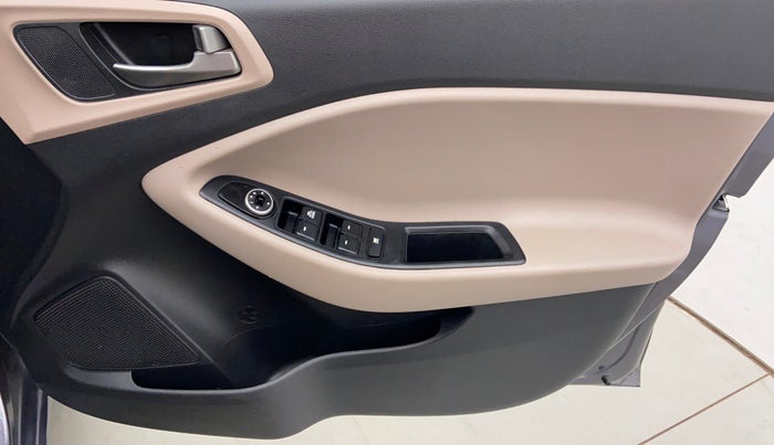 2017 Hyundai Elite i20 Magna Executive 1.2, Petrol, Manual, 41,348 km, Driver Side Door Panels Controls