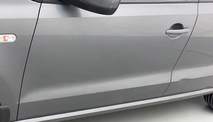 2013 Volkswagen Polo HIGHLINE1.2L, Petrol, Manual, 46,642 km, Front passenger door - Slightly dented