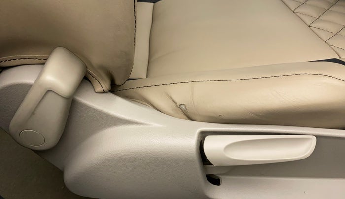 2013 Volkswagen Polo HIGHLINE1.2L, Petrol, Manual, 46,642 km, Driver Side Adjustment Panel