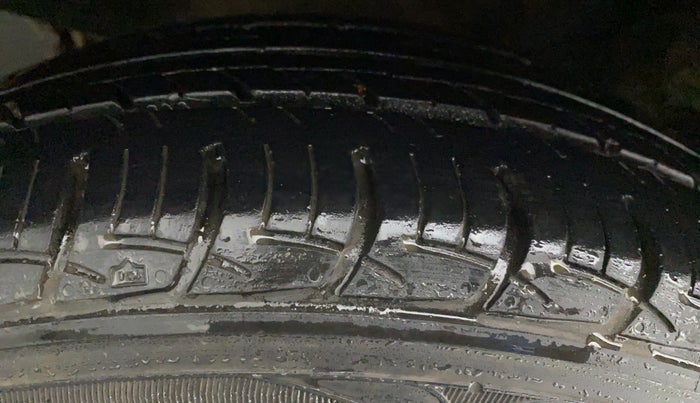 2019 Maruti Baleno DELTA PETROL 1.2, Petrol, Manual, 21,814 km, Left Front Tyre Tread
