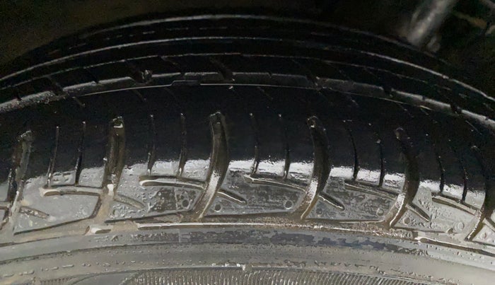 2019 Maruti Baleno DELTA PETROL 1.2, Petrol, Manual, 21,814 km, Right Rear Tyre Tread