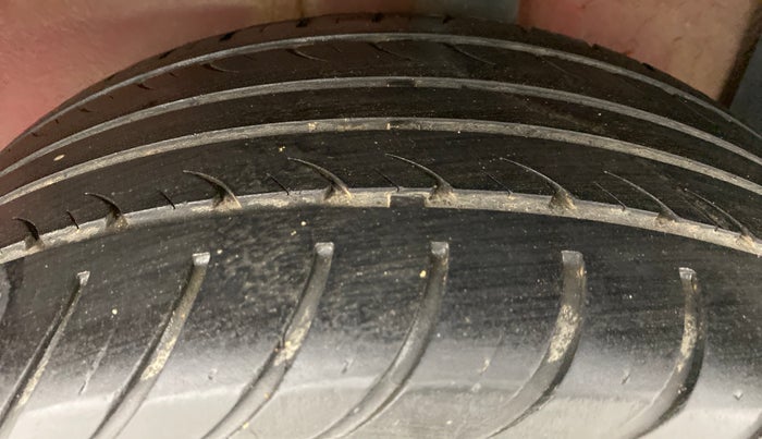 2018 Fiat URBAN CROSS EMOTION MULTIJET 1.3, Diesel, Manual, 36,952 km, Left Rear Tyre Tread