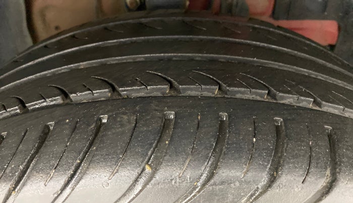 2018 Fiat URBAN CROSS EMOTION MULTIJET 1.3, Diesel, Manual, 36,952 km, Right Front Tyre Tread