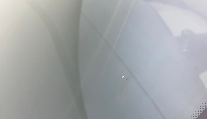 2018 Hyundai Verna 1.4 EX PETROL, Petrol, Manual, 62,102 km, Front windshield - Minor spot on windshield