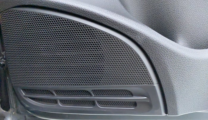 2017 Volkswagen Polo HIGHLINE PLUS 1.2L PETROL, Petrol, Manual, 17,159 km, Speaker