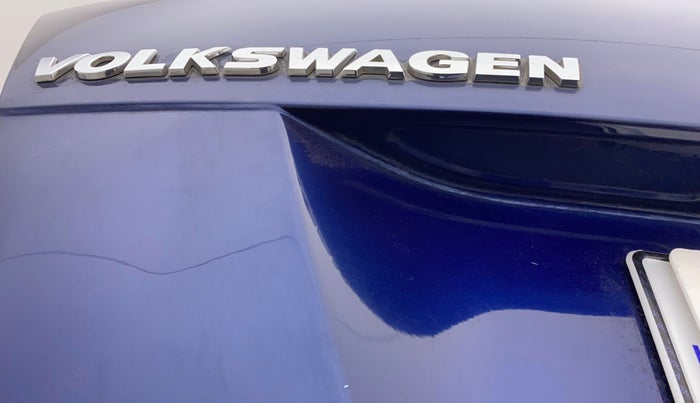 2012 Volkswagen Vento HIGHLINE DIESEL 1.6, Diesel, Manual, 1,19,488 km, Dicky (Boot door) - Slightly dented