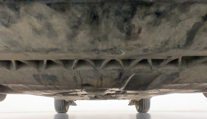 2012 Volkswagen Vento HIGHLINE DIESEL 1.6, Diesel, Manual, 1,19,488 km, Front Underbody