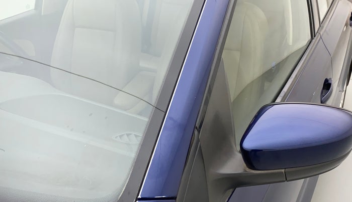 2012 Volkswagen Vento HIGHLINE DIESEL 1.6, Diesel, Manual, 1,19,488 km, Left A pillar - Minor scratches