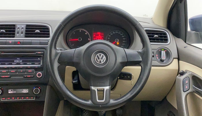 2012 Volkswagen Vento HIGHLINE DIESEL 1.6, Diesel, Manual, 1,19,488 km, Steering Wheel Close Up