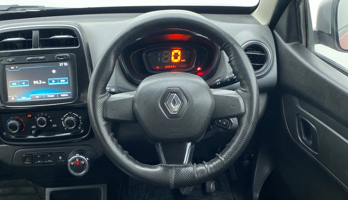 2018 Renault Kwid RXT 1.0 EASY-R  AT, Petrol, Automatic, 25,887 km, Steering Wheel Close-up