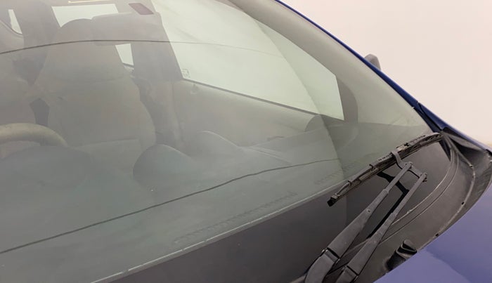 2017 Datsun Go Plus T, Petrol, Manual, 1,07,501 km, Front windshield - Minor spot on windshield
