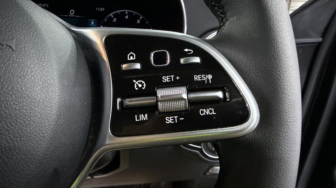 2021 Mercedes-benz GLC 200, Automatic, 46449 km, Cruise Control
