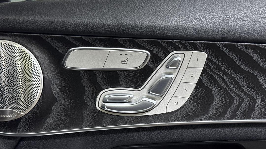 2021 Mercedes-benz GLC 200, Automatic, 46449 km, Drivers Side Adjustment Panel