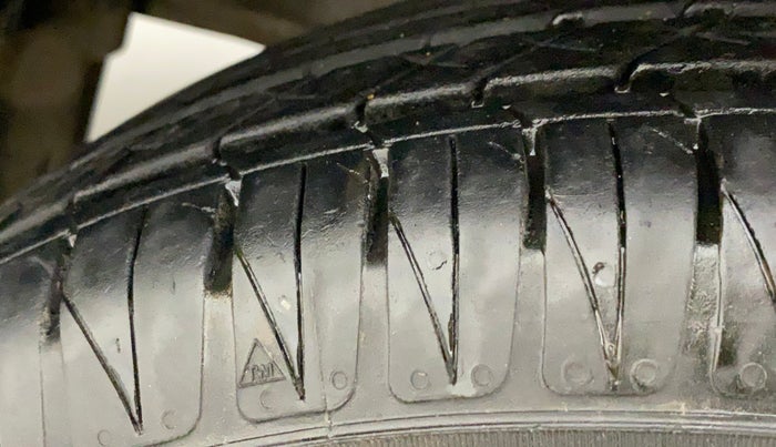 2012 Honda City 1.5L I-VTEC S MT, CNG, Manual, 46,034 km, Left Front Tyre Tread