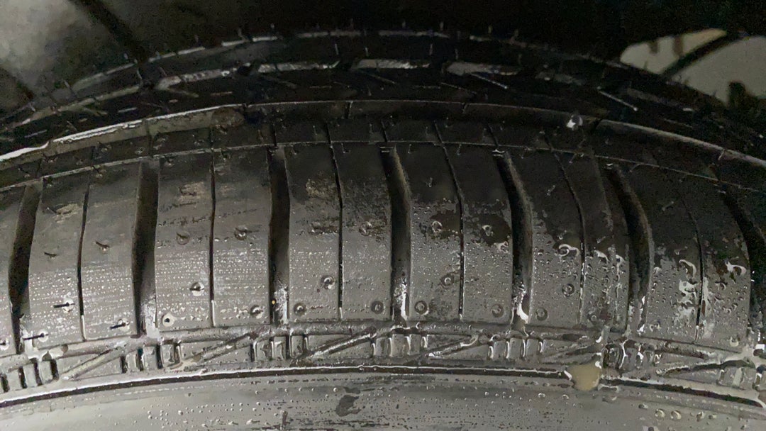 Left Front Tyre Tread