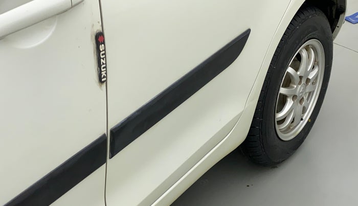 2013 Maruti Swift VXI, Petrol, Manual, 16,247 km, Rear left door - Minor scratches
