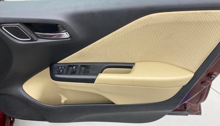2017 Honda City V MT PETROL, Petrol, Manual, 63,810 km, Driver Side Door Panels Control