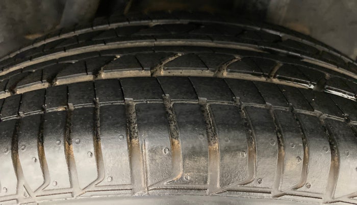 2017 Honda City V MT PETROL, Petrol, Manual, 63,810 km, Left Rear Tyre Tread