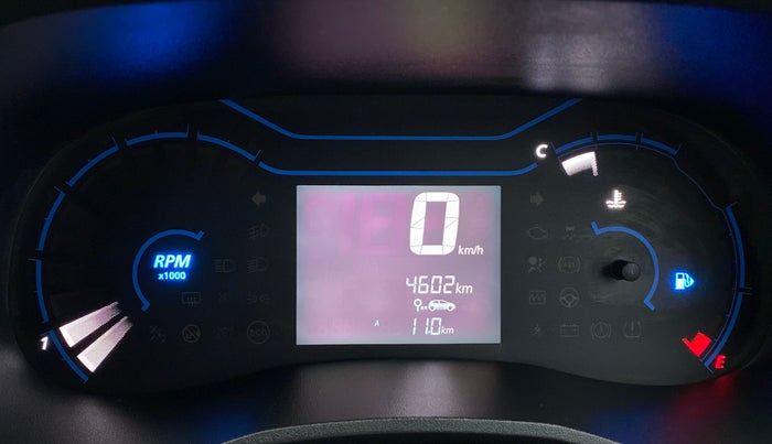 2020 Renault Kwid 1.0 RXT Opt, Petrol, Manual, 4,602 km, Odometer Image