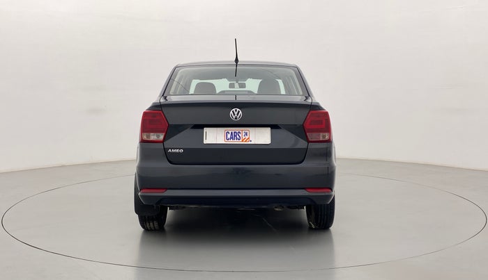 2016 Volkswagen Ameo COMFORTLINE 1.2, Petrol, Manual, 34,861 km, Back/Rear