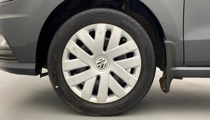 2016 Volkswagen Ameo COMFORTLINE 1.2, Petrol, Manual, 34,861 km, Left Front Wheel