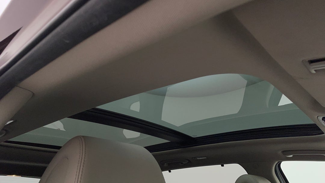 Interior Sunroof/Moonroof