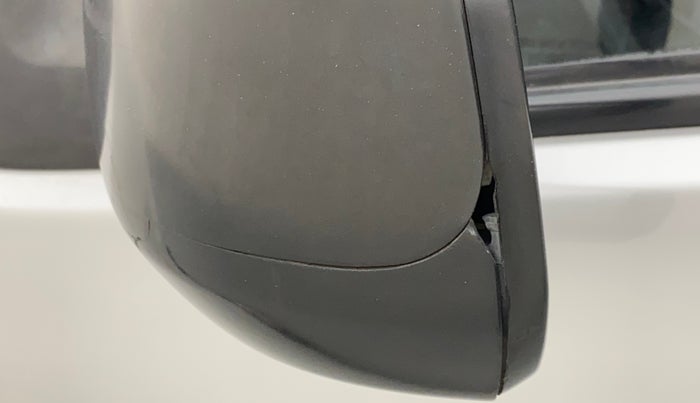 2011 Maruti Ritz VXI, Petrol, Manual, 23,103 km, Left rear-view mirror - Cover has minor damage