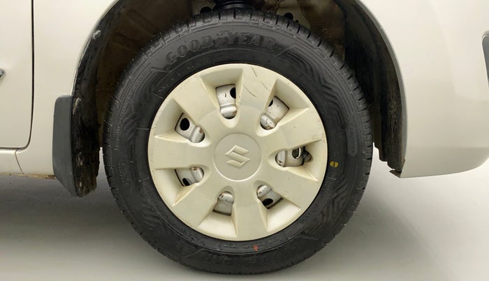 2015 Maruti Wagon R 1.0 LXI CNG, CNG, Manual, 78,067 km, Right Front Wheel