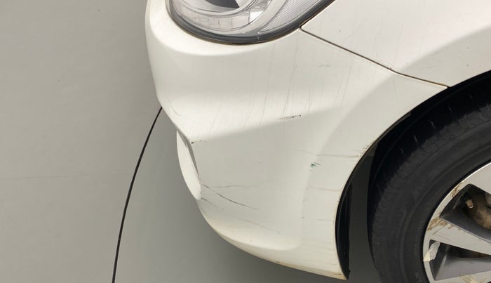 2014 Hyundai Verna FLUIDIC 1.6 SX CRDI OPT, Diesel, Manual, 93,787 km, Front bumper - Minor scratches
