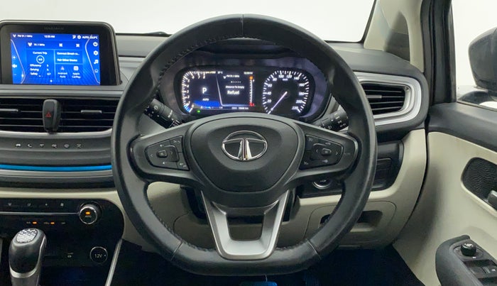 2022 Tata ALTROZ XZA, Petrol, Automatic, 19,443 km, Steering Wheel Close Up