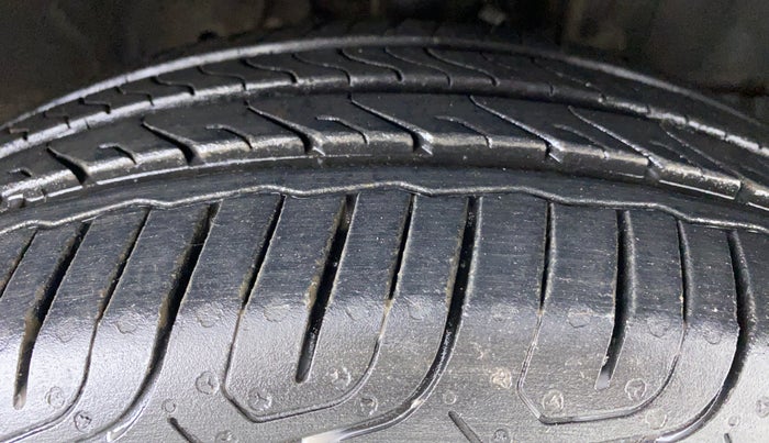 2014 Honda City SV MT PETROL, Petrol, Manual, 52,798 km, Right Front Tyre Tread