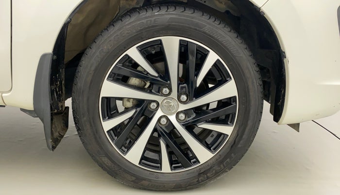 2022 Toyota Innova Crysta 2.4 ZX 7 STR, Diesel, Manual, 15,753 km, Right Front Wheel