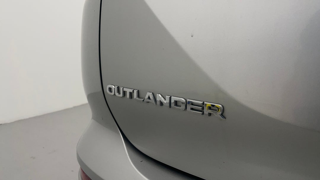 Badge (Boot Left Side)