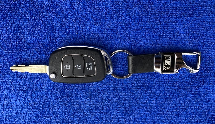 2020 Hyundai VENUE SX 1.0 GDI IMT, Petrol, Manual, 9,607 km, Key Close Up