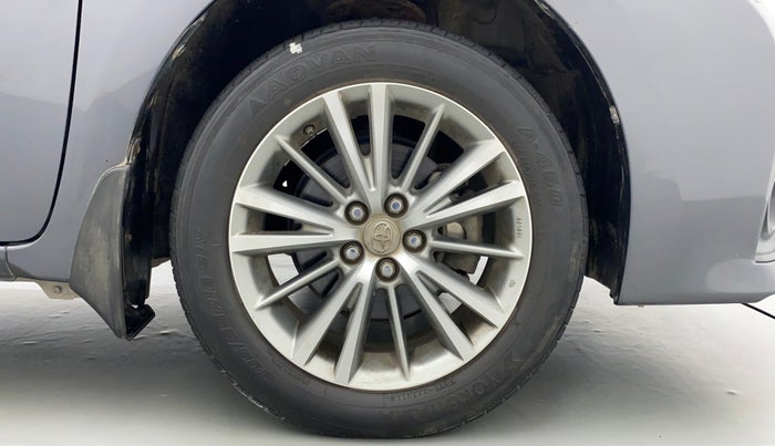 2014 Toyota Corolla Altis GL, Petrol, Manual, 15,908 km, Right Front Wheel