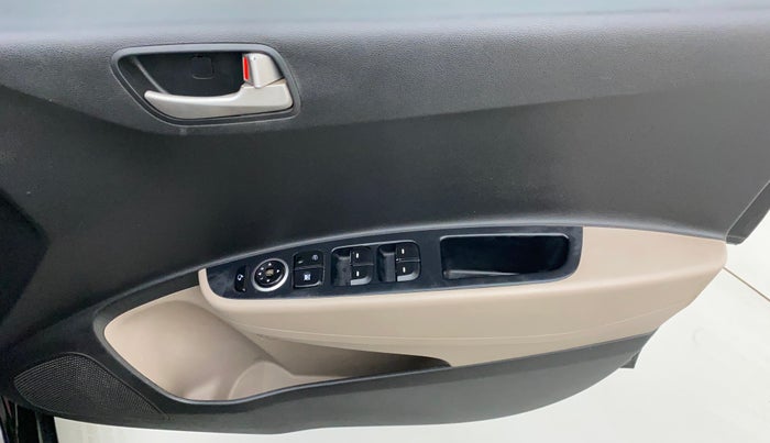 2014 Hyundai Grand i10 SPORTZ AT 1.2 KAPPA VTVT, Petrol, Automatic, 1,06,876 km, Driver Side Door Panels Control