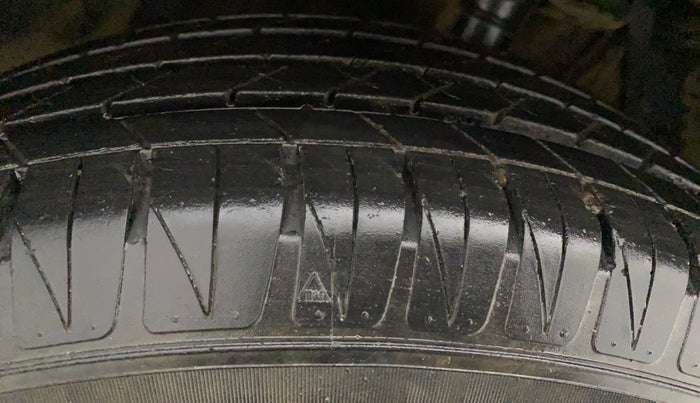 2016 Maruti Vitara Brezza ZDI, Diesel, Manual, 78,575 km, Right Rear Tyre Tread